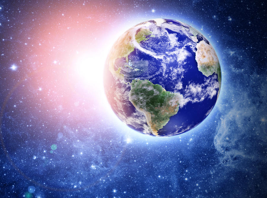 Das Foto zeigt den Planeten Erde. Entgegen dessen, was landläufig als vernünftig gilt, glauben einige Spirituelle, dass die Erde eine Scheibe sei. 